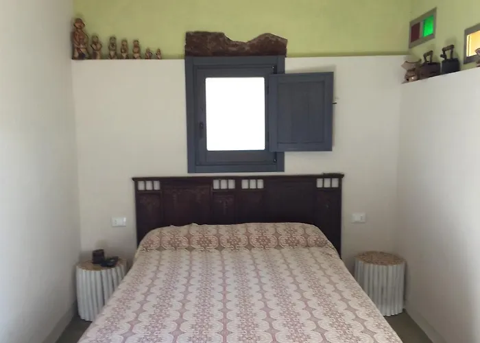 Le Maioliche Affittacamere Scauri (Sicily)